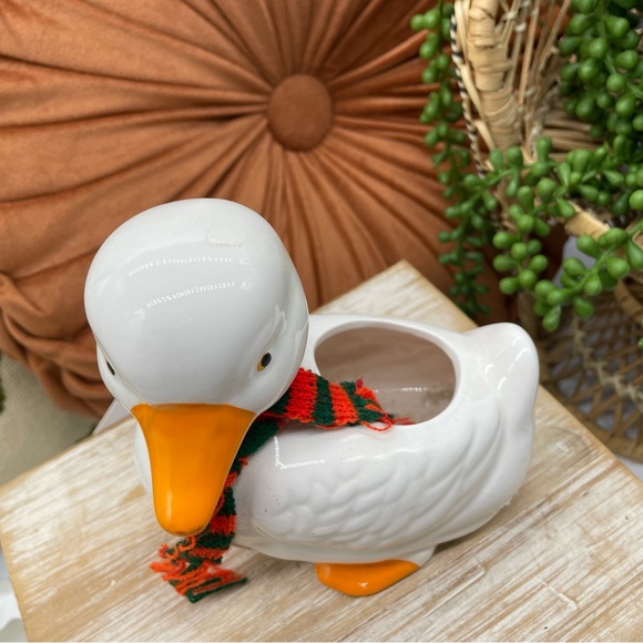Vintage Duck Planter with Winter Scarf - Picture 2 of 5